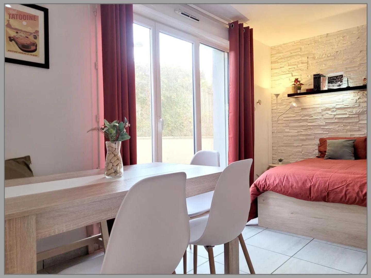 Appartement Avec Salle De Jeux Privee,10Min De Disney Transport En Commun 6 Couchages Шантлуп-ан-Бри Экстерьер фото